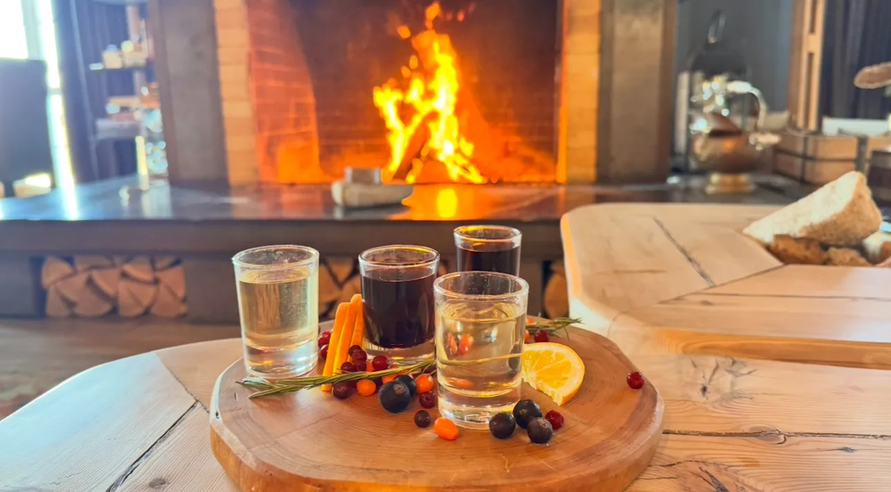 Ужин на льду Байкала