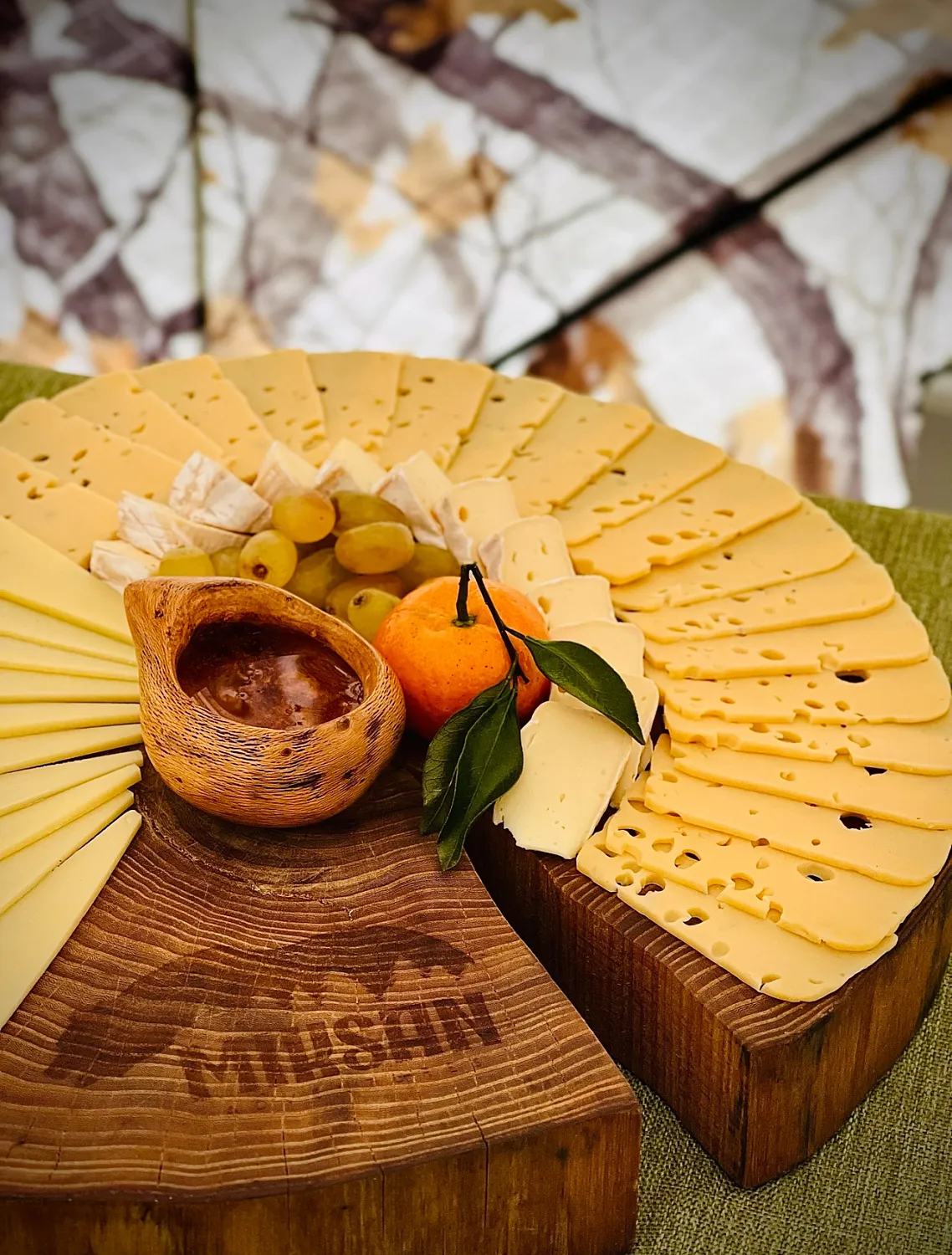 Обед на льду Байкала