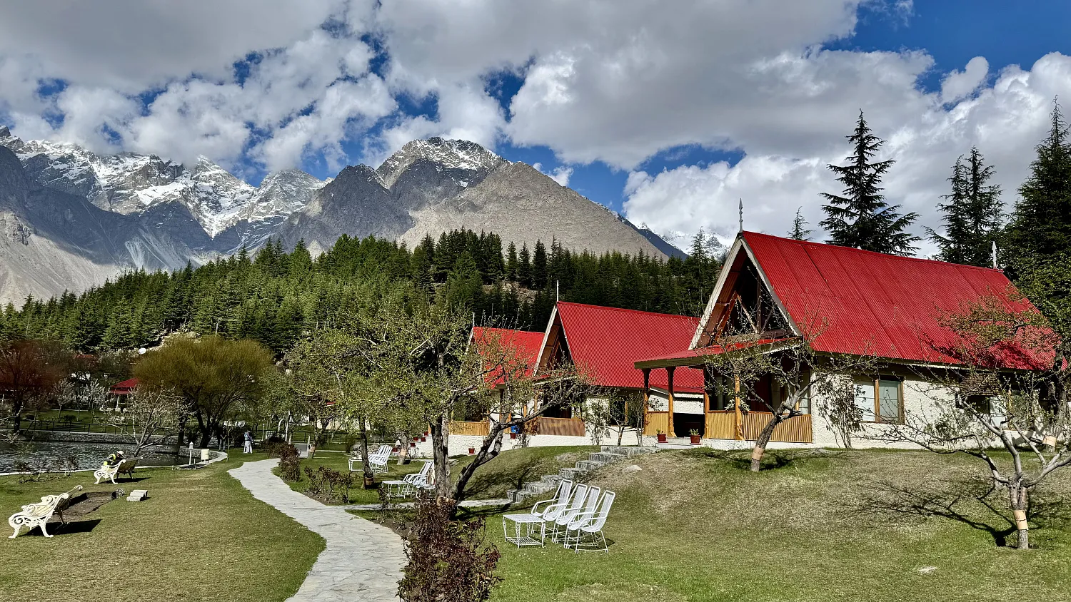 Путешествие в Пакистан.    Пакистан - это нестандартное, но очень яркое направление для тех, кто ищет аутентичность, природу без толп туристов и настоящее гостеприимство. 