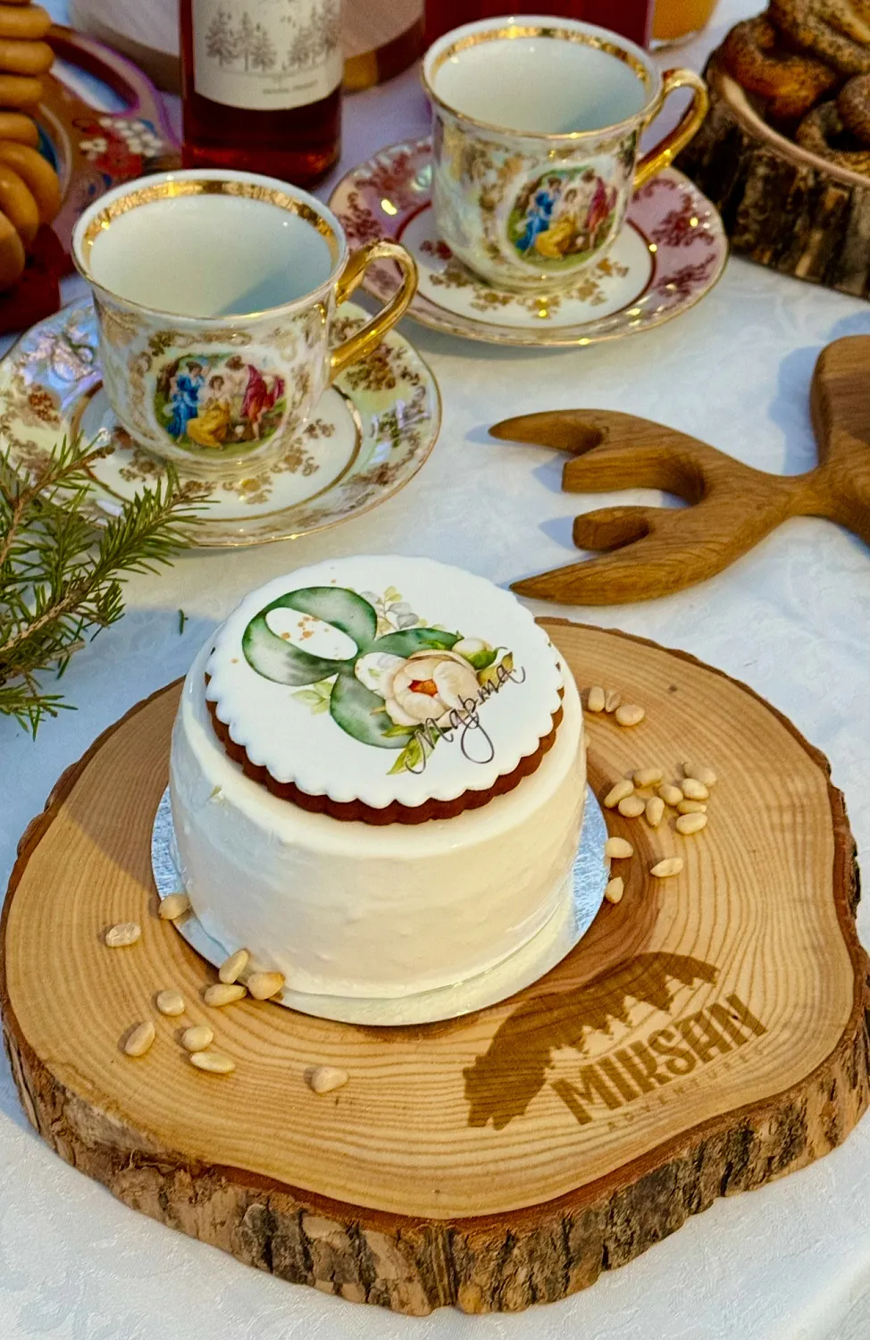 Обед на льду Байкала