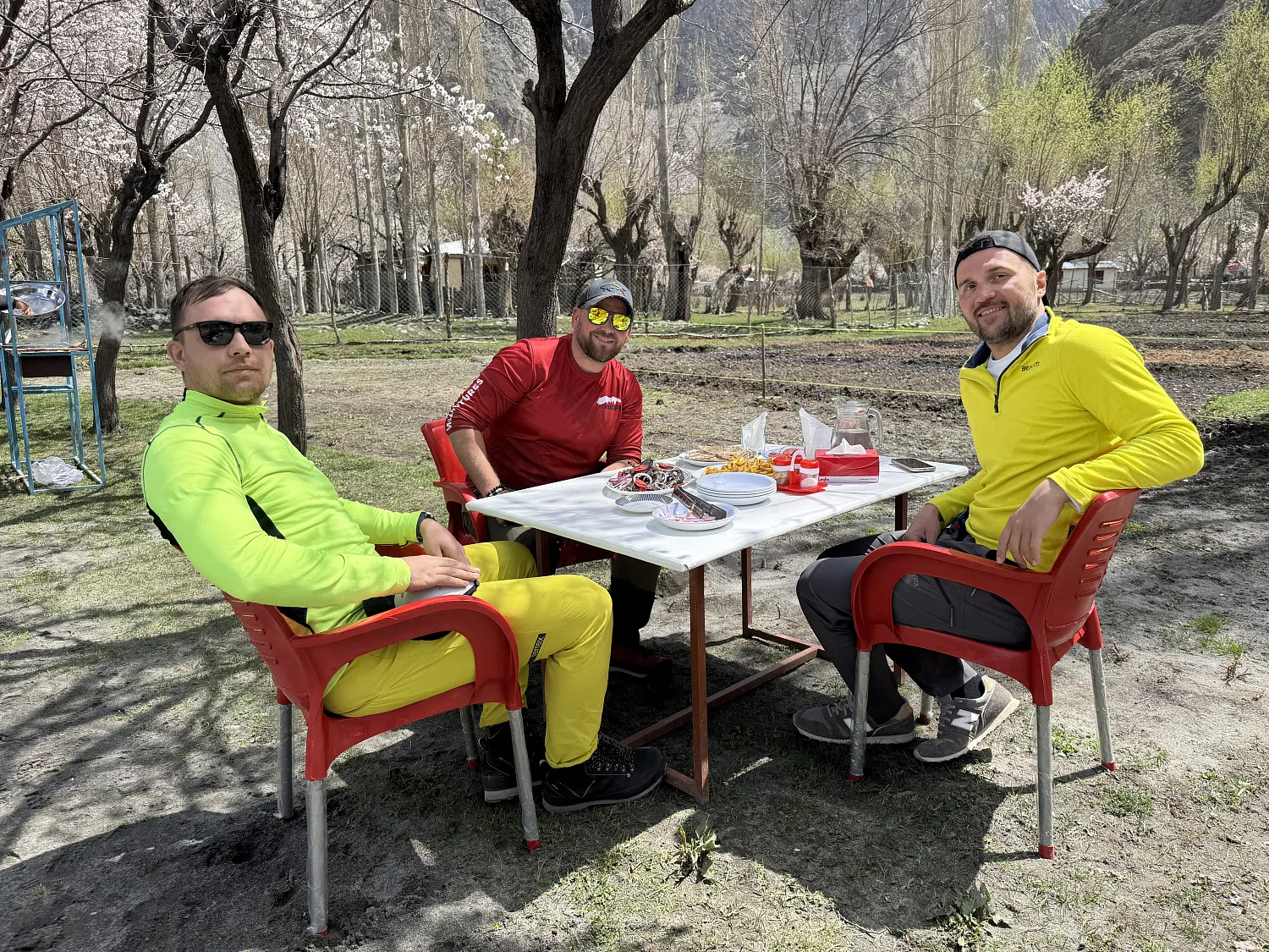 Путешествие в Пакистан.    Пакистан - это нестандартное, но очень яркое направление для тех, кто ищет аутентичность, природу без толп туристов и настоящее гостеприимство. 