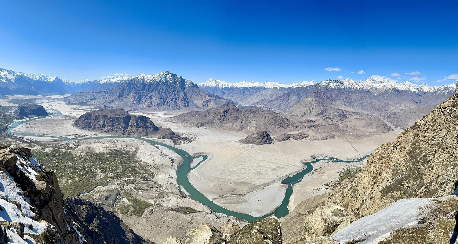 Путешествие в Пакистан.    Пакистан - это нестандартное, но очень яркое направление для тех, кто ищет аутентичность, природу без толп туристов и настоящее гостеприимство. 