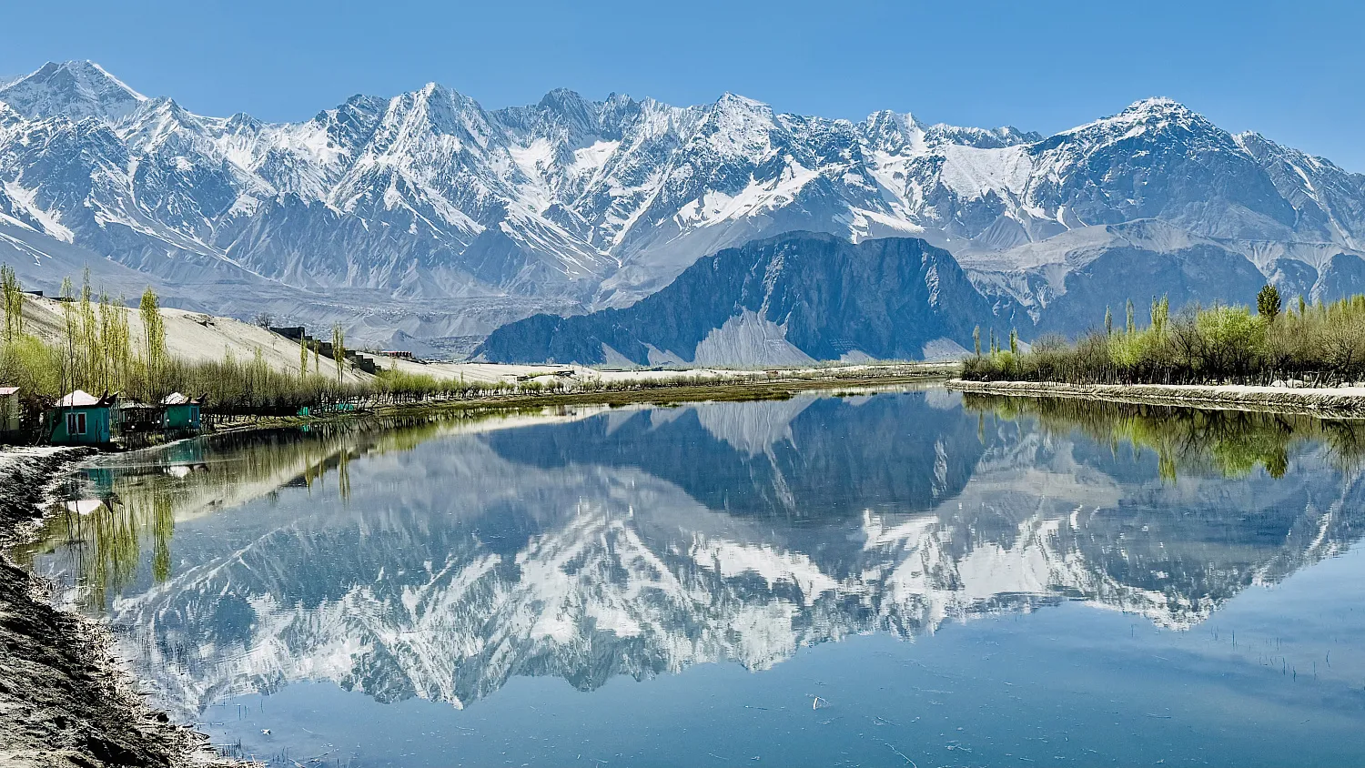 Путешествие в Пакистан.    Пакистан - это нестандартное, но очень яркое направление для тех, кто ищет аутентичность, природу без толп туристов и настоящее гостеприимство. 