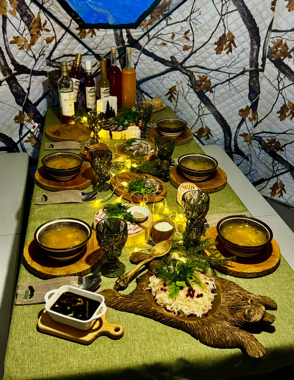 Обед на льду Байкала