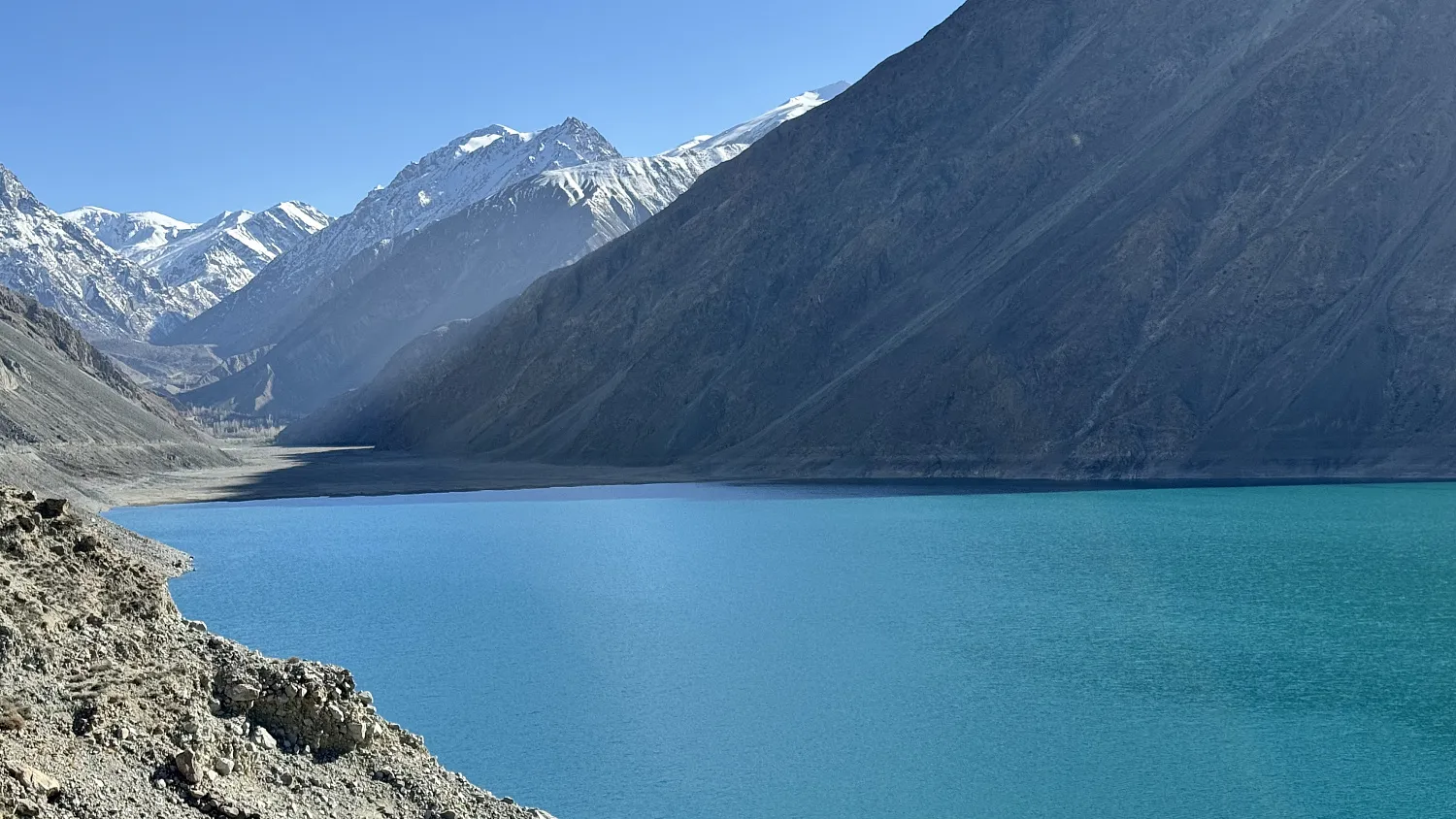 Путешествие в Пакистан.    Пакистан - это нестандартное, но очень яркое направление для тех, кто ищет аутентичность, природу без толп туристов и настоящее гостеприимство. 