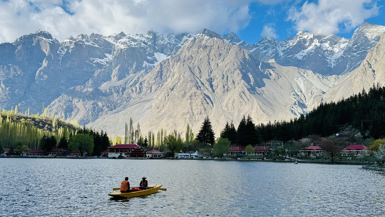 Путешествие в Пакистан.    Пакистан - это нестандартное, но очень яркое направление для тех, кто ищет аутентичность, природу без толп туристов и настоящее гостеприимство. 