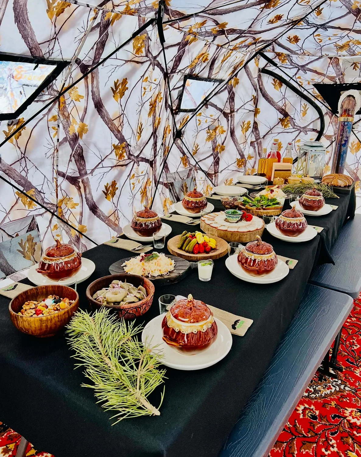 Обед на льду Байкала