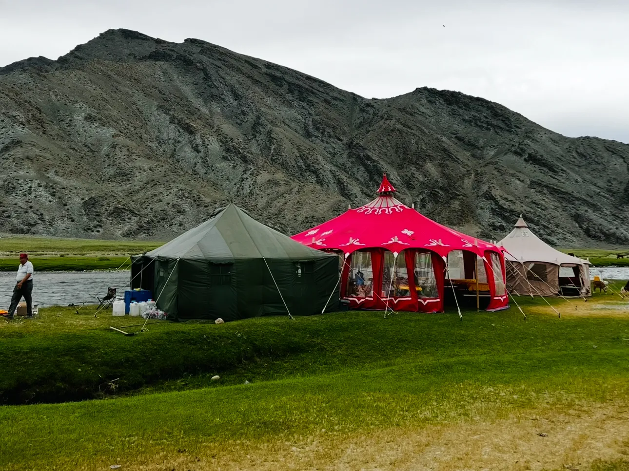 Кейс компании MIKSAN ADVENTURES «Роскошь на краю света»  Рассказываем, как мы создали 5-звездочный уровень в монгольской степи, как организовали логистику стоимостью в миллионы, или Мастер-класс по организации невозможного