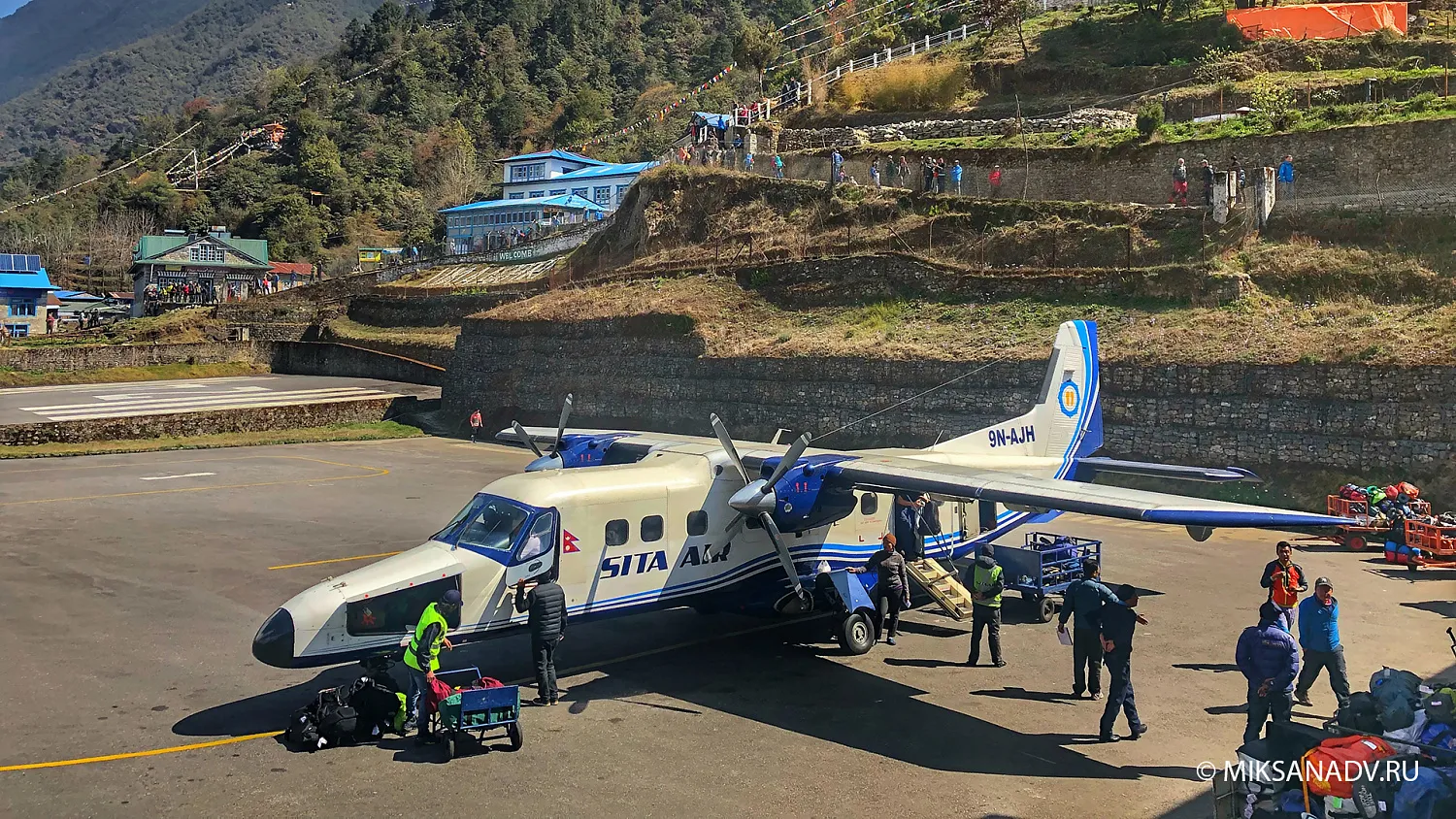 Треккинг в Базовый Лагерь Эвереста и Пик Кала-Пхатар 5600 м