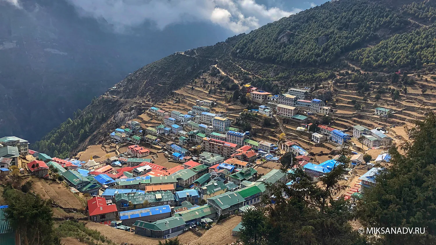 Треккинг в Базовый Лагерь Эвереста и Пик Кала-Пхатар 5600 м